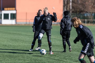 Bild 31 - B-Juniorinnen Halbfinale SVHU - Holstein Kiel : Ergebnis: 3:0